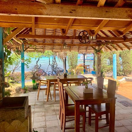 Omah Alchy Cottages Karimunjawa Exterior foto