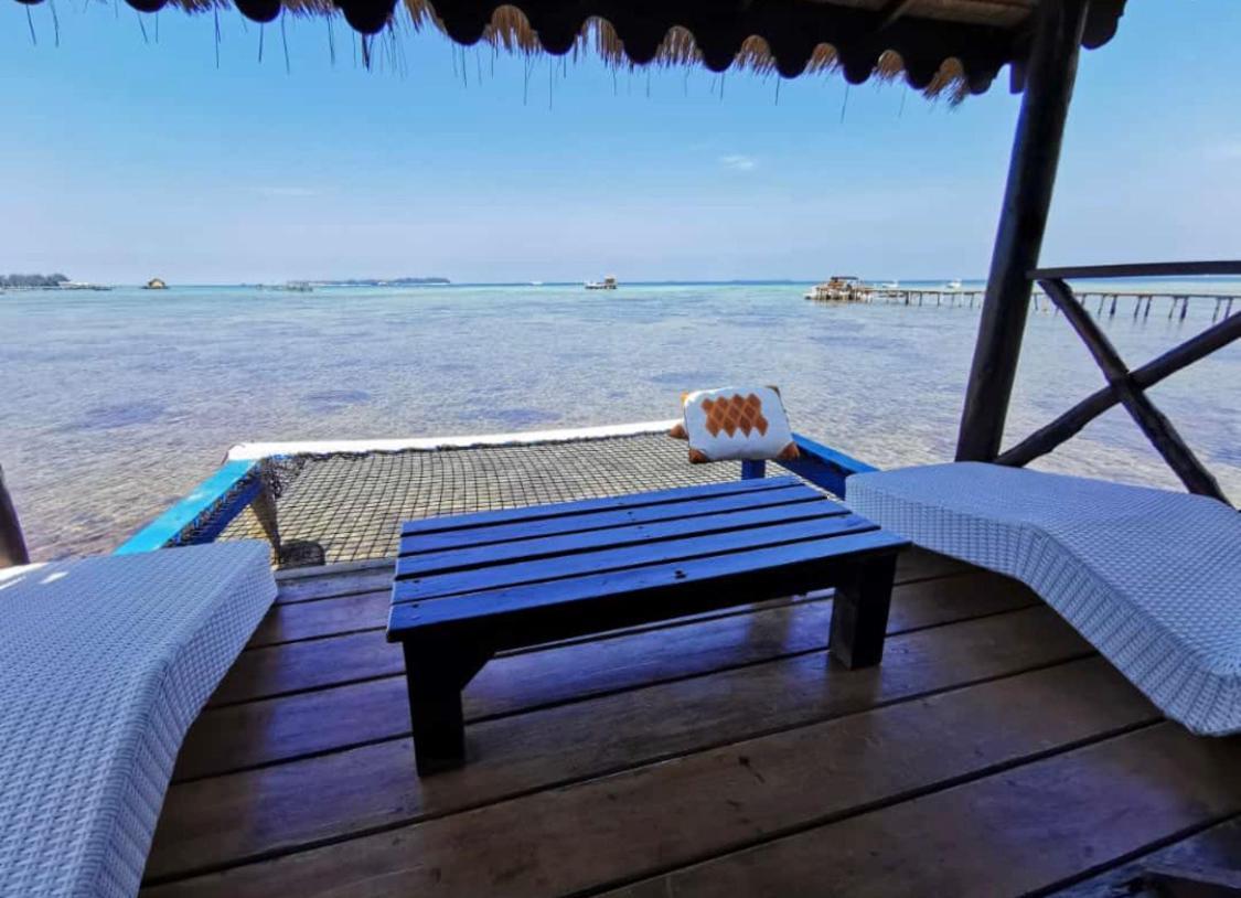 Omah Alchy Cottages Karimunjawa Habitación foto